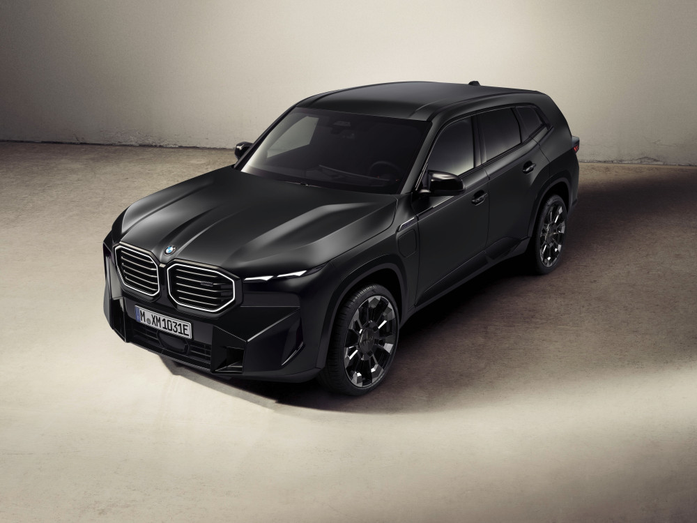 2025 BMW XM Kith